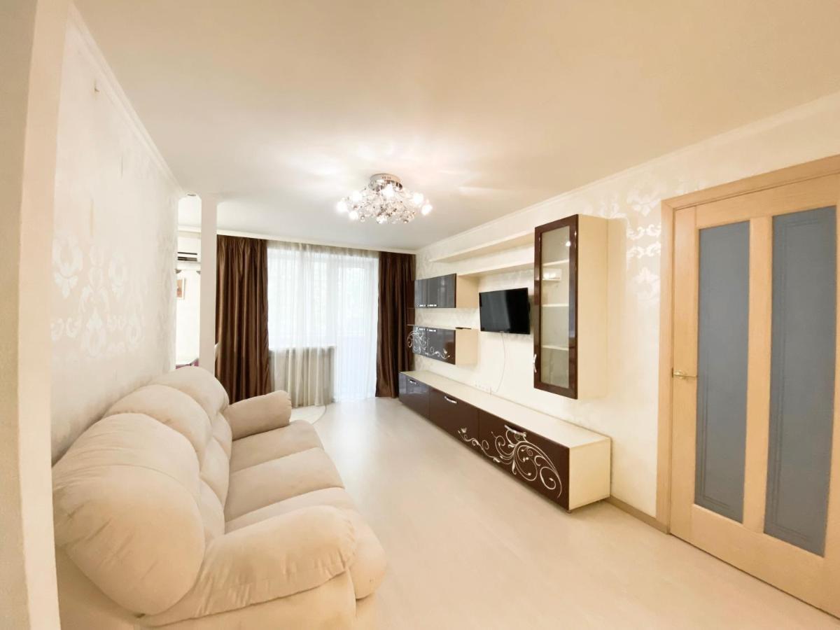 Beautiful 1-Bedroom Near Most City Center Dněpropetrovsk Exteriér fotografie