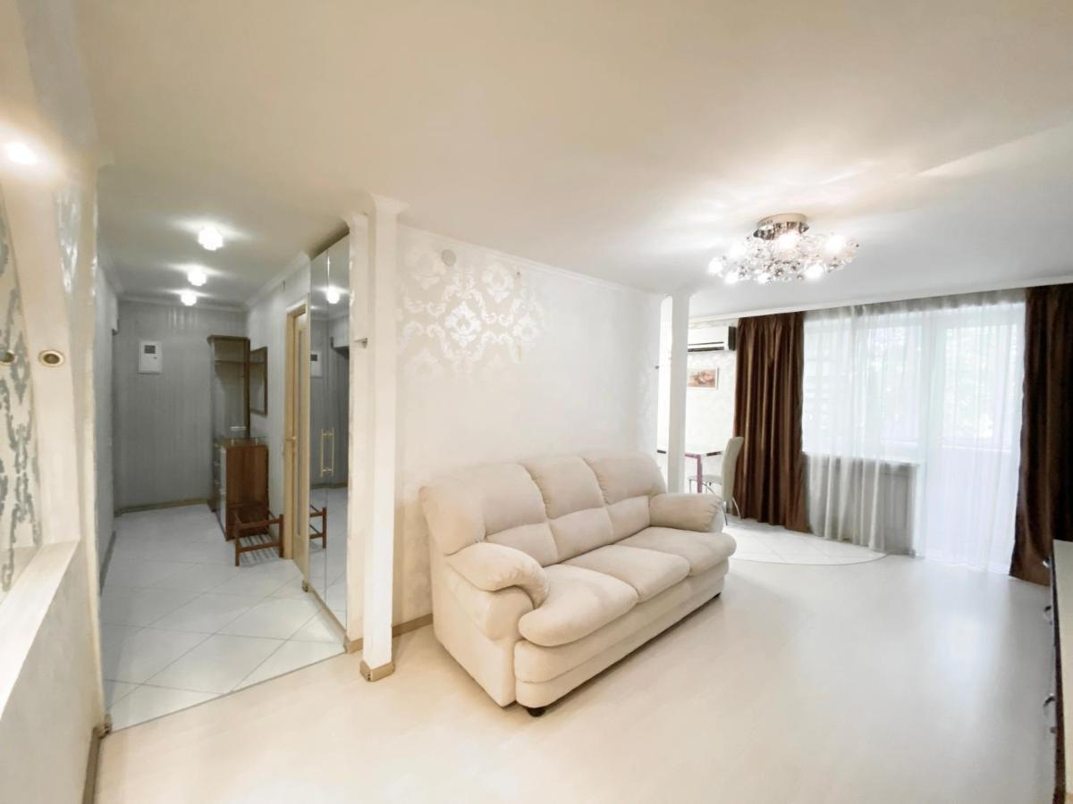 Beautiful 1-Bedroom Near Most City Center Dněpropetrovsk Exteriér fotografie