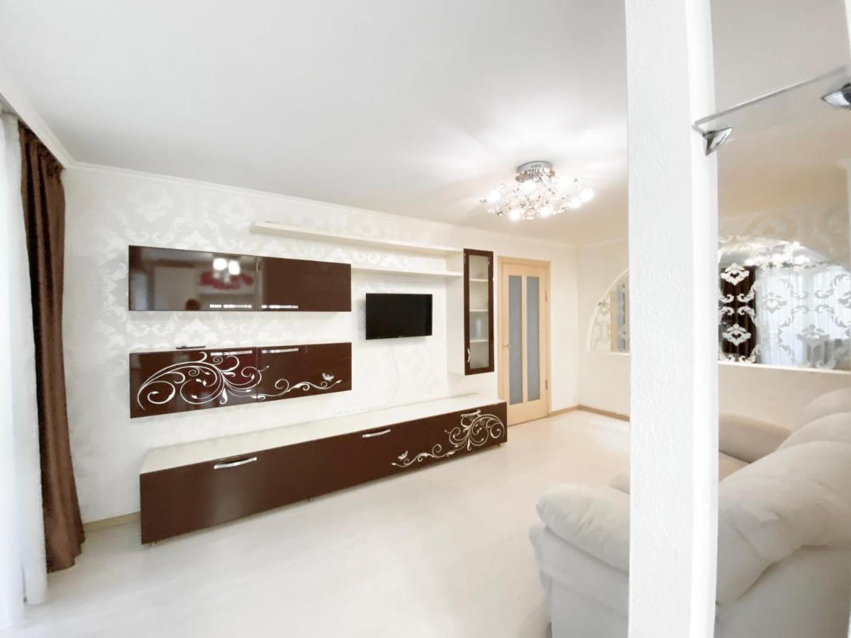 Beautiful 1-Bedroom Near Most City Center Dněpropetrovsk Exteriér fotografie