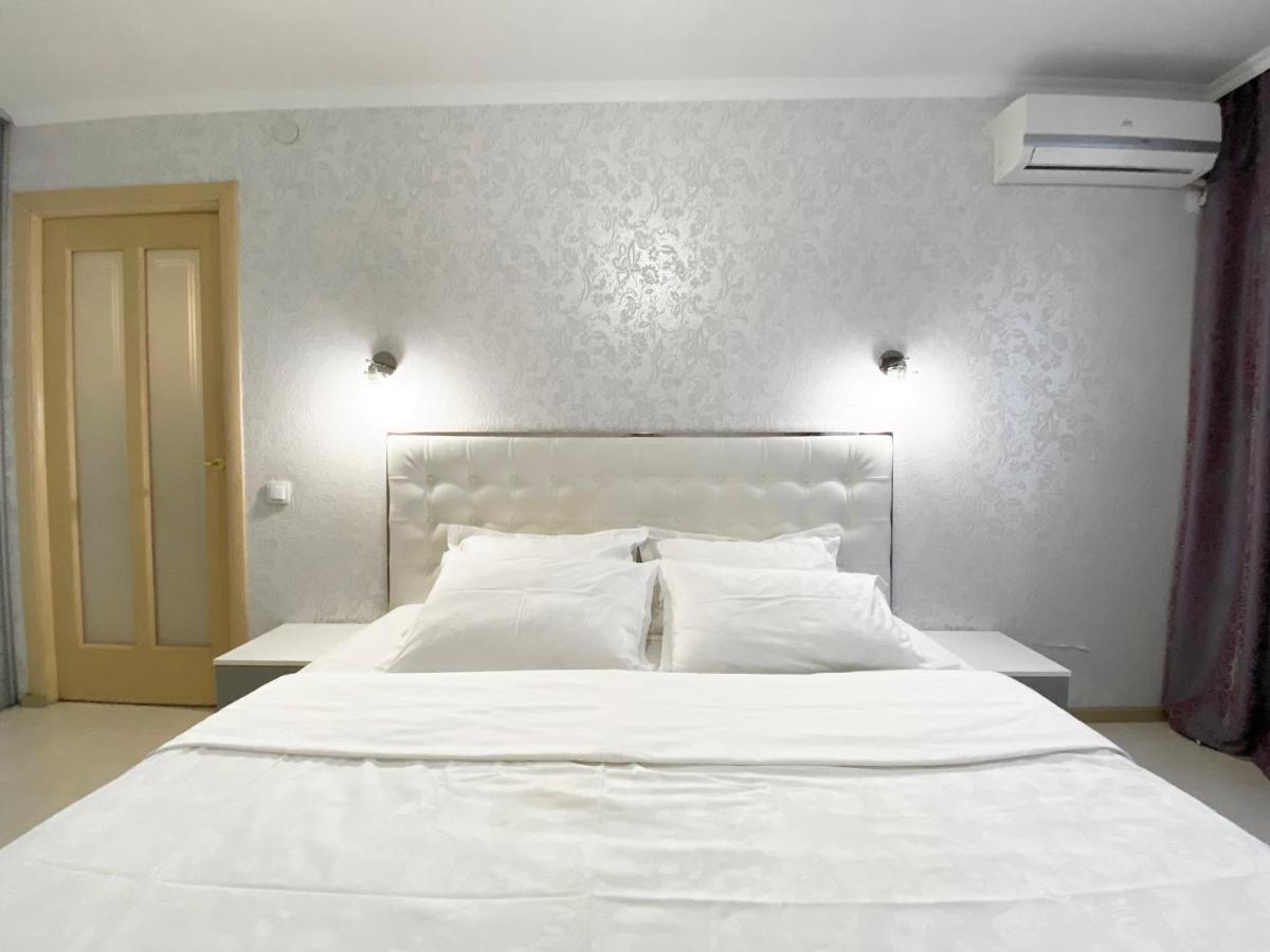 Beautiful 1-Bedroom Near Most City Center Dněpropetrovsk Exteriér fotografie